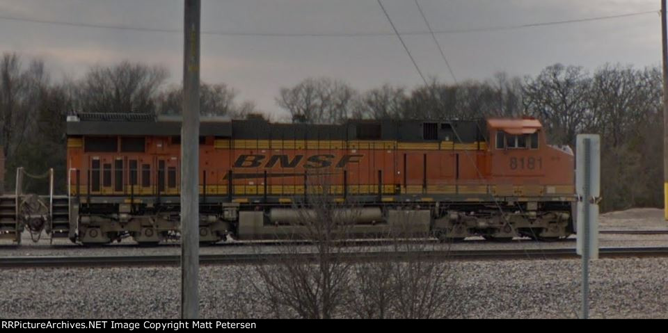 BNSF 8181